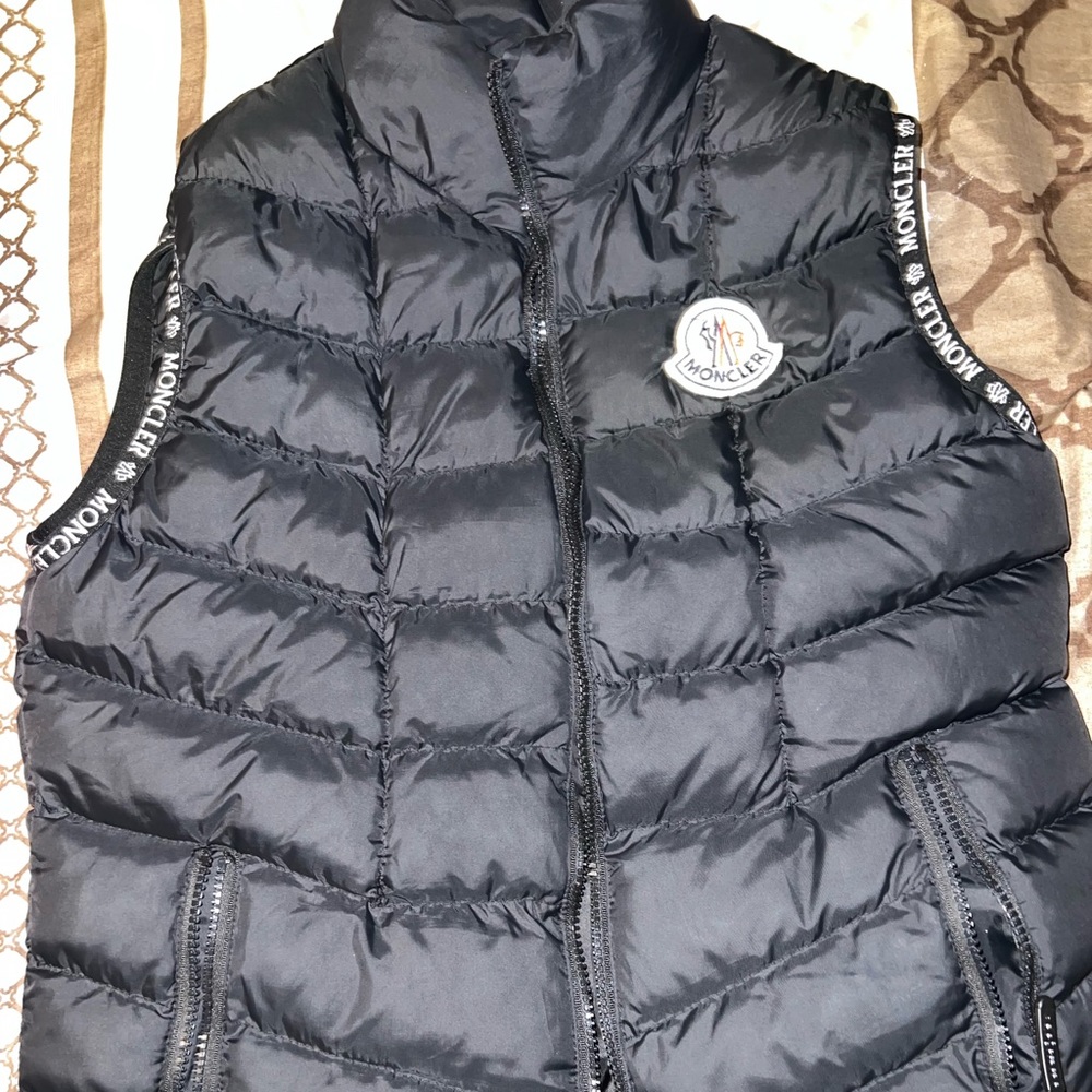 Moncler Vest size small
